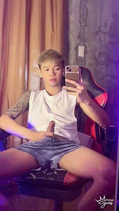 Asian Inked Boy Filming Himself as He Jerks Off