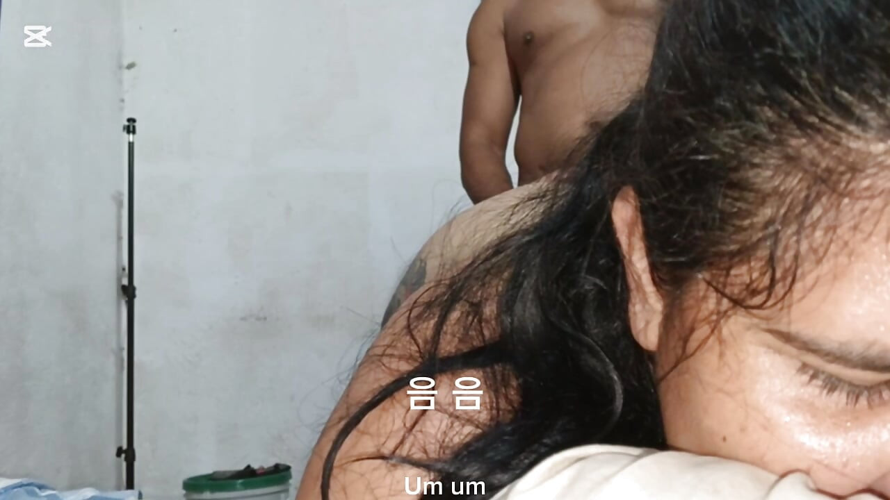 The very sexy Latina maid ended up getting fucked with my big cock. She screams that it hurts, but she likes to feel my cock in her vagina.