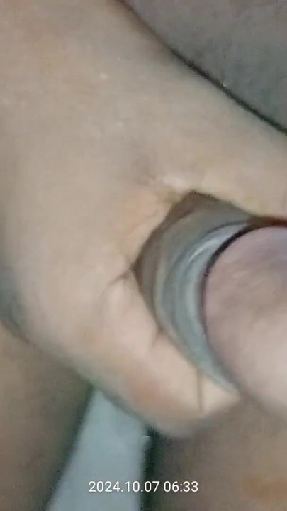Spektakularan trenutak iz "💦Masturbacijskog seksa u kupaonici"
