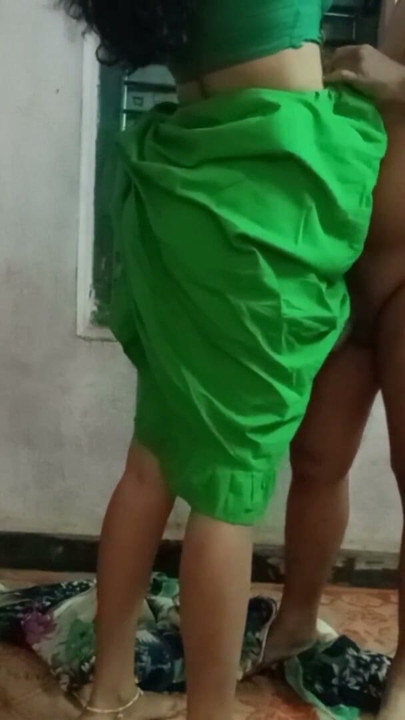 Desi Marathi Bhabhi Azıyor | Bölüm 1