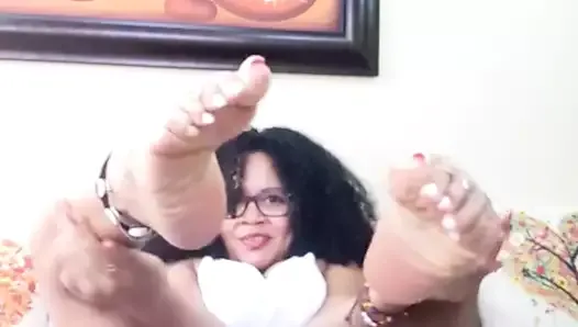 Latina mature feet & soles part 3