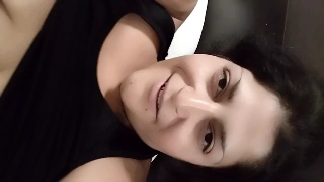 Fucking myself while I squirt