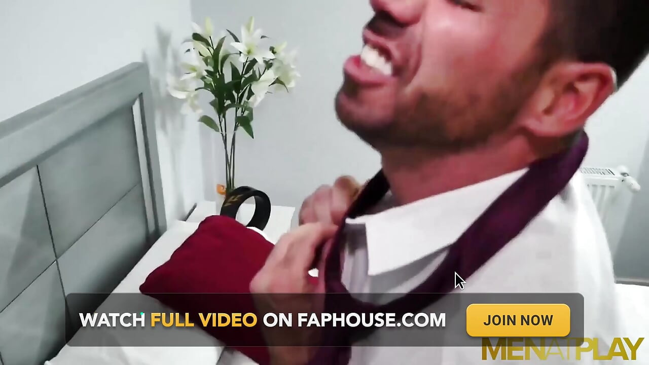 MENATPLAY - Hunks in suits, Billy Santoro and Denis Vega fuck
