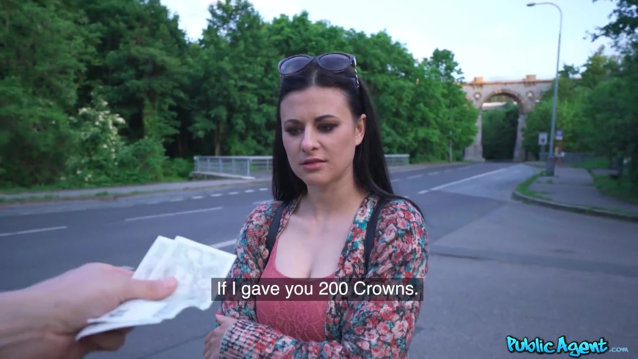 Public Agent - Dark-haired Beauty Billie Star Sucks Dick for Cash