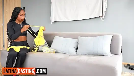 Aku bikin cewek semok latina ini lupa sama pacarnya - latinacasting