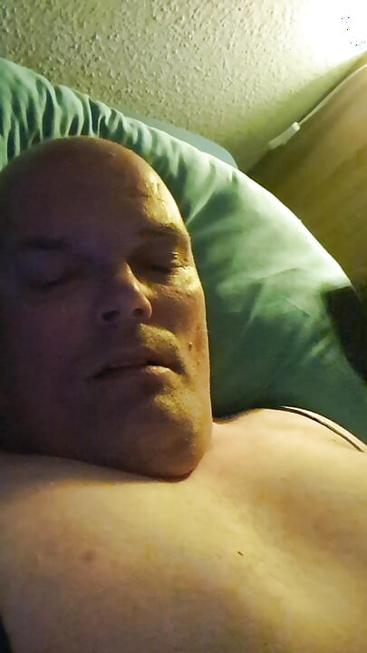 Die Sissy Schlampe braucht es