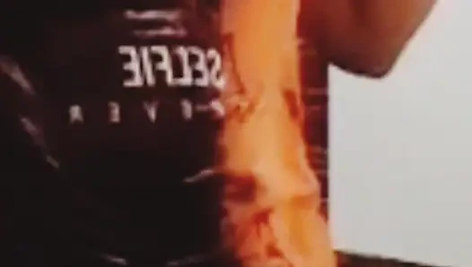 Gadis desa desi India ketahuan masturbasi saat mandi