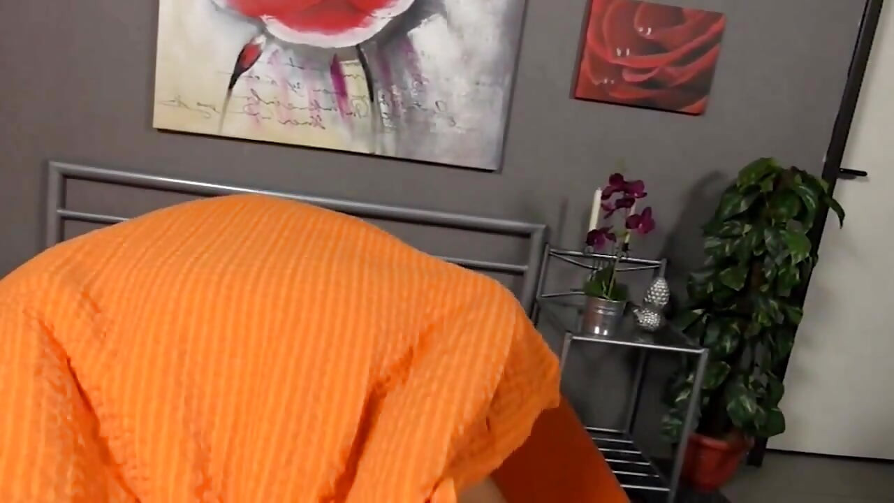 Perfect Body Wife Gets Her Face Fucked in a Perverse Way by Her Husband and Then Submits to Doggy Style