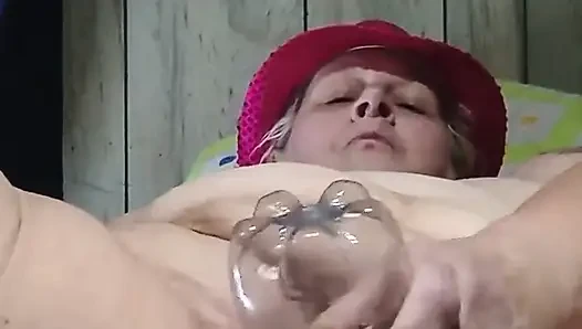 Memek sange cewek ini dientot habis-habisan sama kontol besar sampai matanya menganga lebar