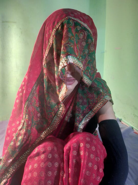 Bhabhi ki chut me fagylalt daal kar chusa aur bhabhi ki gand chudai ki