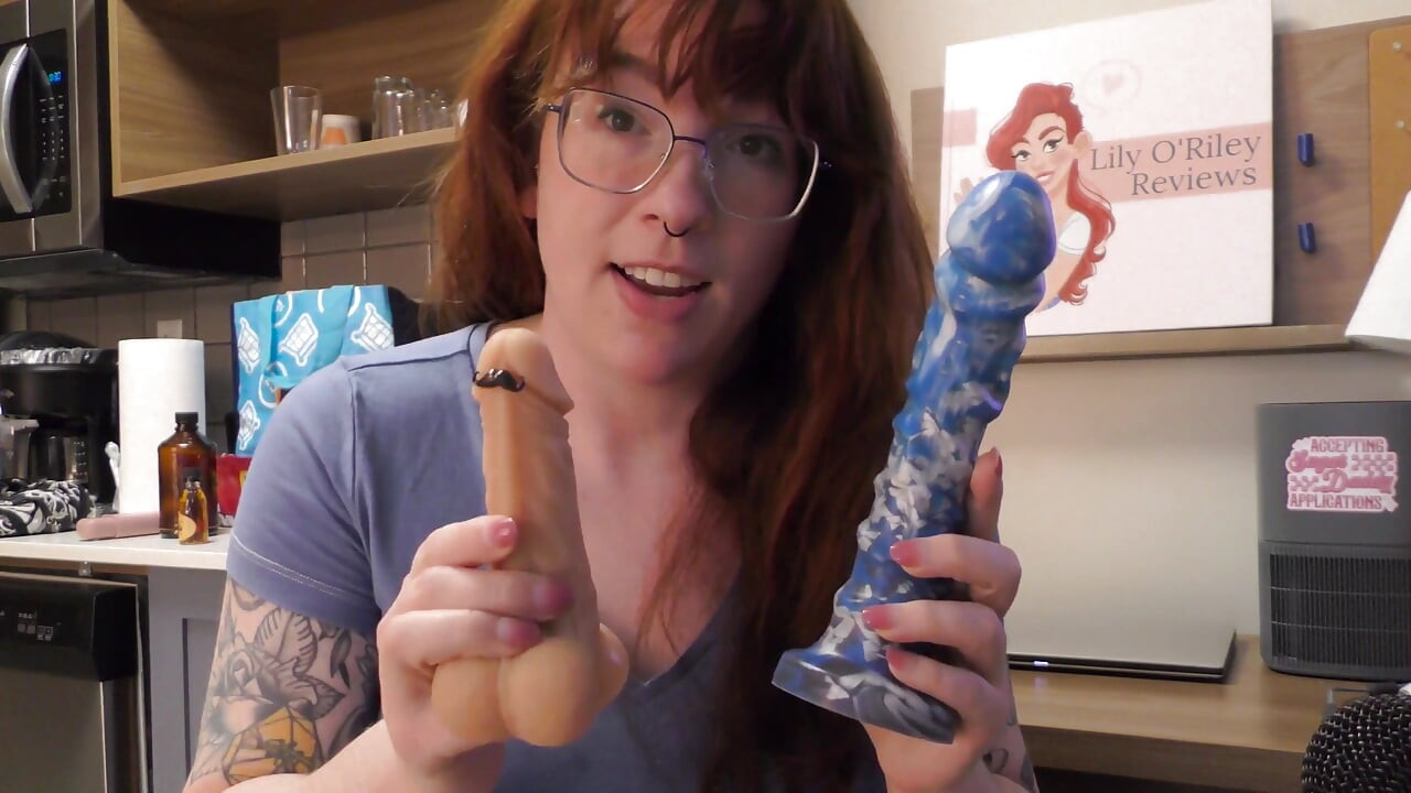 NSFW Review of the Night King Dildo by Uberrime