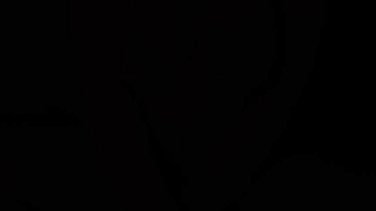 Sri Lanki puszczalska ciocia taches szarpie się z brudnymi rozmowami