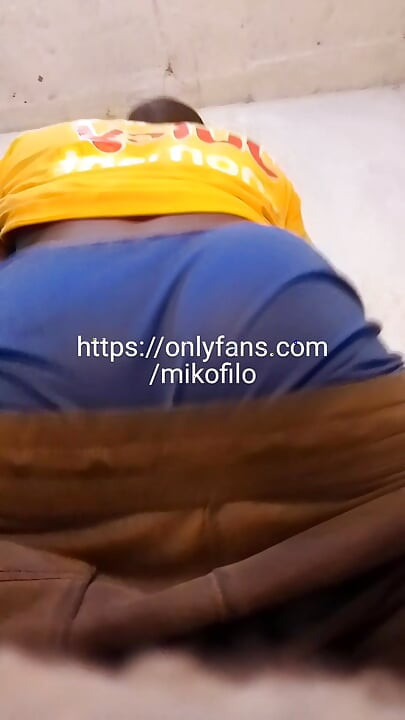 Big booty twink