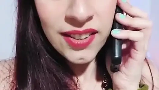 Shyyfxx Hot Influencer Stripteases Sin Bedste Ven Med En Lykkelig Slutning