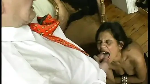 Alter Lüstling Hat Nur Sex Im Kopf Beim Einstellungsgespräch Mit Einer Grossbusigen Bewerberin