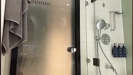 Anal çok sert sikiliyor