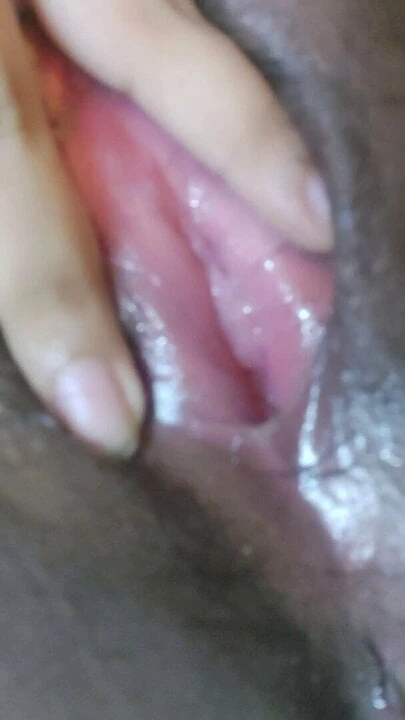 Juicy Indian pussy is thirsty for dick