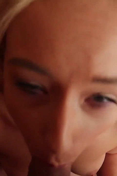 Stepsister Learns How to Make a Blowjob to Her Stepbrother's Dick-facial