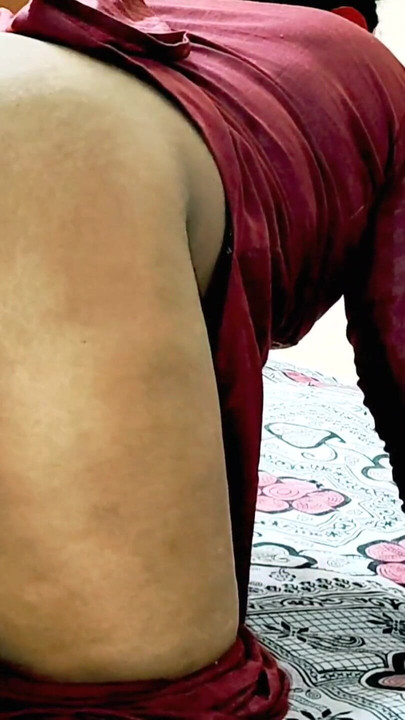 Iconic moment from "Gym doing neighbor bhabhi ki majhedar chudai in Hindi audio"
