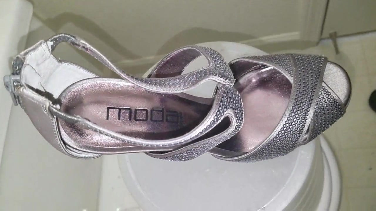 Cum on heels