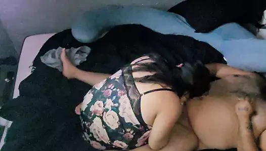 Isteri menjadi miang semasa menonton tv