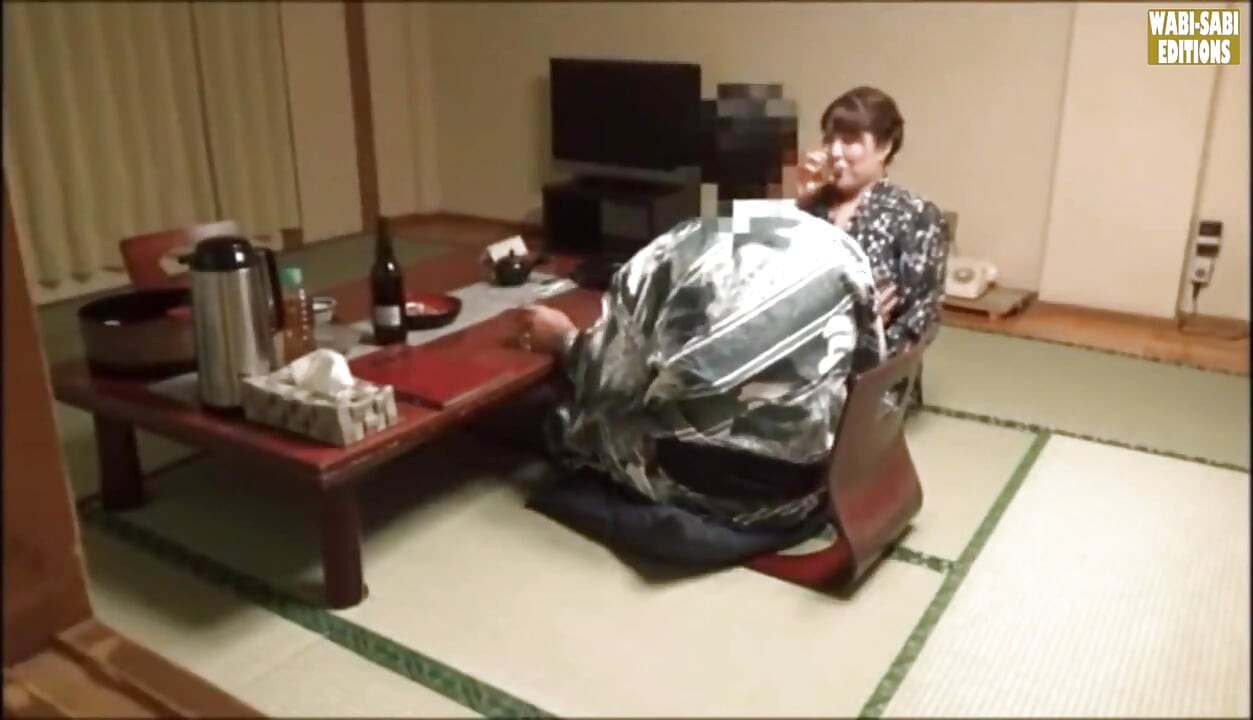 Seduction After Closing Time: a Spa Employee Filmed During a Private Room Session - Scene 2