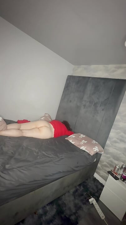 Tight pussy teen gets fucked by bbc