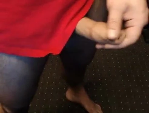 Romanian guy jerking off on webcam