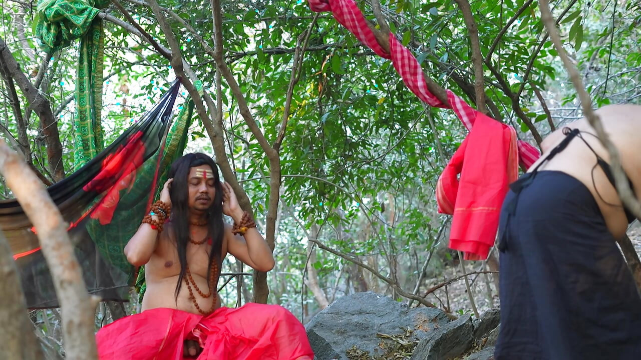 Mystic ve Female Devotee