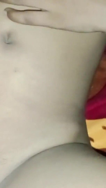 "Bugün üvey kız kardeşimi öyle bir siktim ki amını kötü bir şekilde kızartarak onu mutlu ettim"