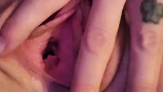 Instruksi tentang cara bermain dengan setiap memek.