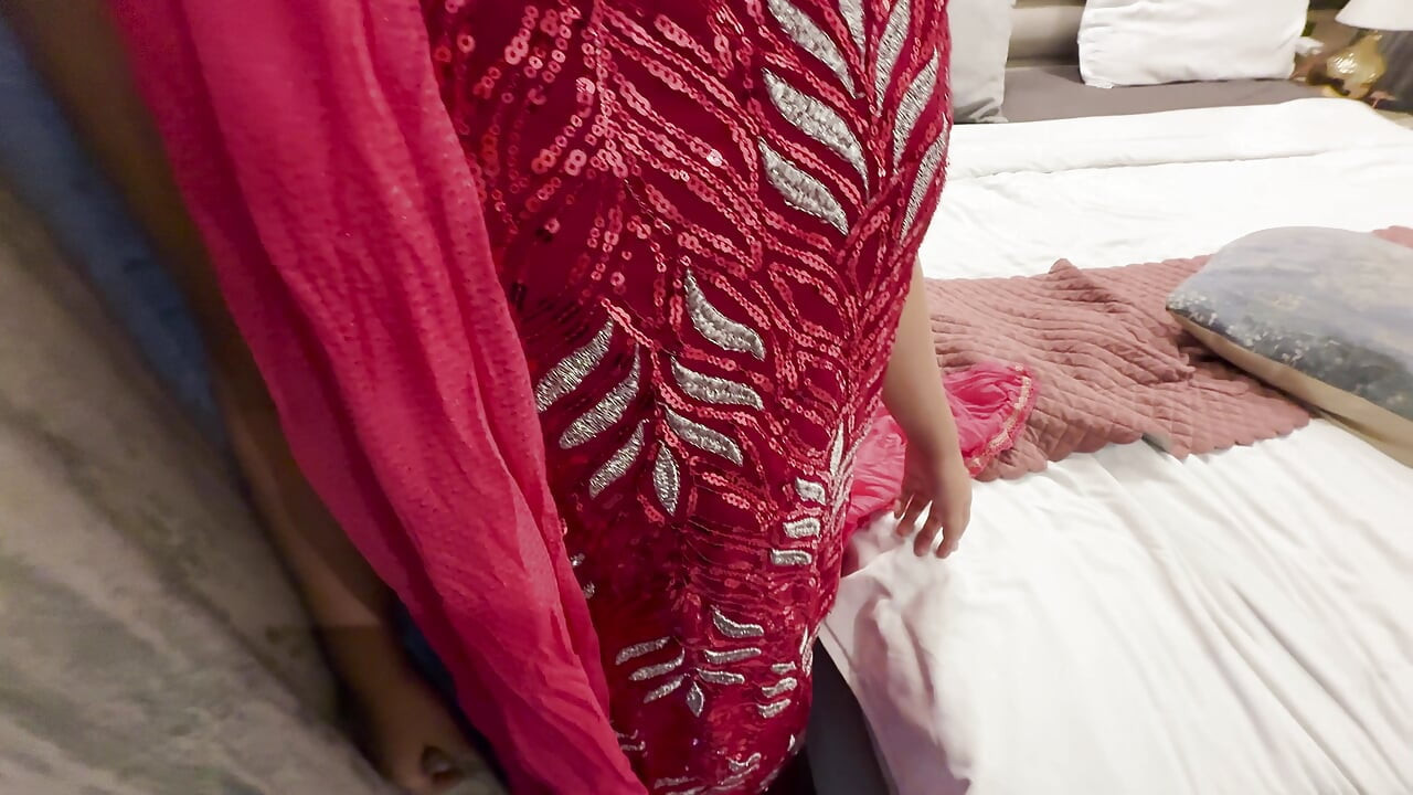 Chacha ke bete ne apni choti behn ke sath first time sex kiya