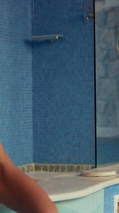 Katya Clover - Orgasmo à beira da piscina