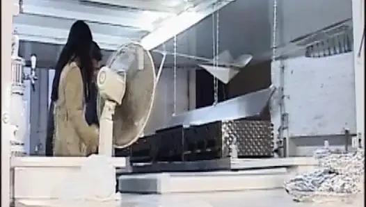 Genç Kızlar Vahşi Sert Sikiş Seansları