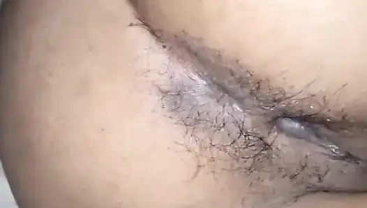 Called girlfriend to the room and had sex