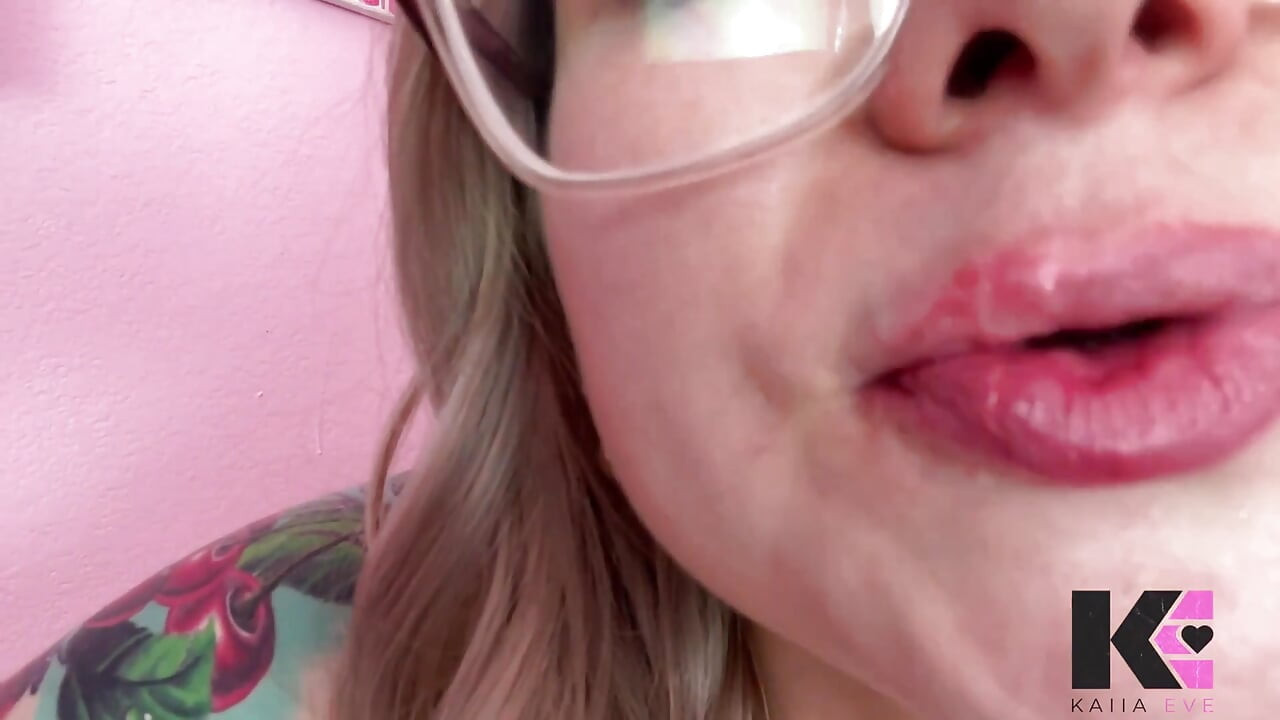 Giantess Pussy Pleasure Demise