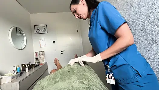 Hot Masseuse Puts On Latex Gloves For A Messy Happy Ending Cumshot