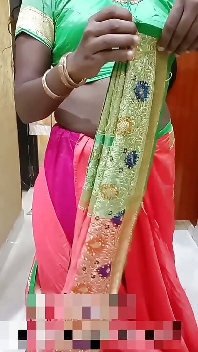 Hintli tamil esmer evli kadın kırmızı iç çamaşırlı boğayı baştan çıkarıyor - meme ucu oyunu, izliyor! Indianhotwifex