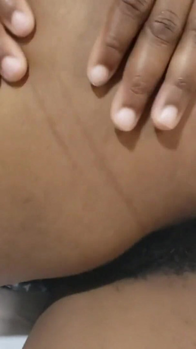 Rekaman seks istri hot dengan memek berbulu dan berbulu dientot habis-habisan | Klip 1