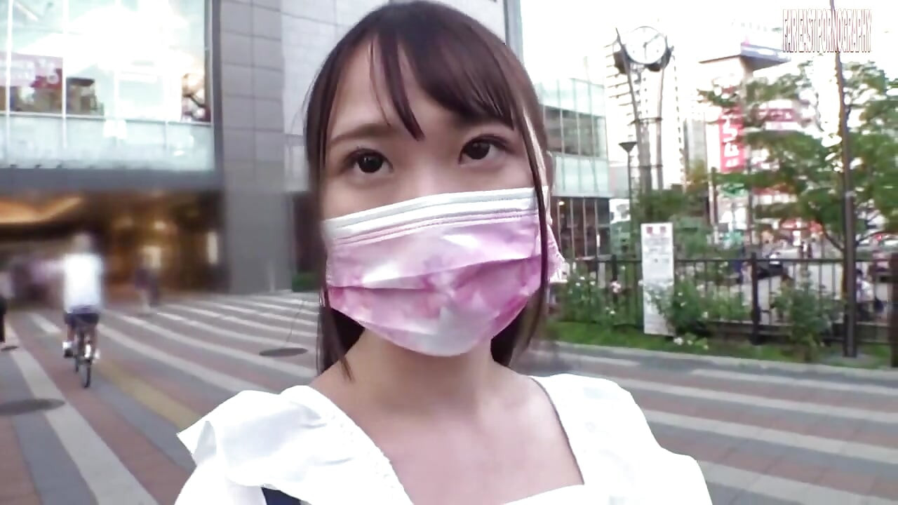 Njezina graciozna prisutnost budi nešto duboko u meni - 1