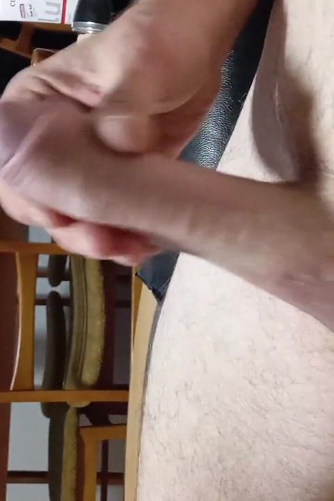 Maszturbálás a nappalimban és a hálószobámban