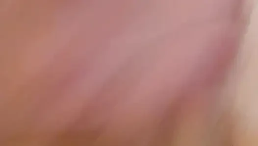 Mastürbasyon videosu oyuncaklarım dildoyla oynuyor ama götümü tıka ve parmakla