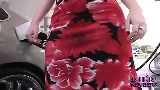 Ganz natürliche süße bares ganz in offenen öffentlichen Orten