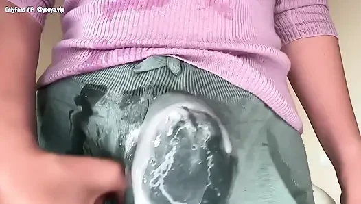 Sticky Stepmother’s cumshot was caught by her nerdy stepson, and he licked it