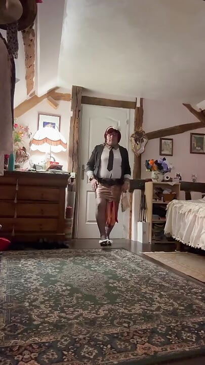 Dressed in a little gold skirt for an evening