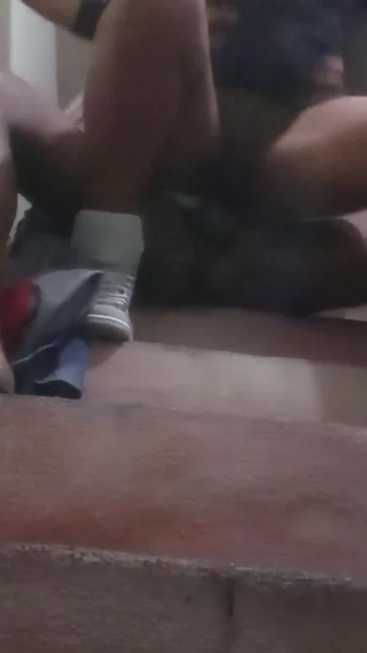 Must-see moment from "Ek ontvang my skoonsuster as sy vir ons kom kuier en ek naai haar goed tot ek haar oral uitgooi"