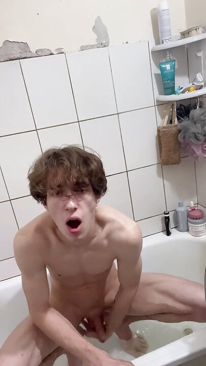 פמבוי סקסית בטירוף