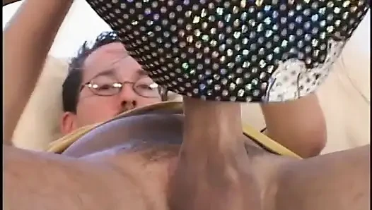 Big ass ghetto ho sucks and fucks a hot cock on the sofa