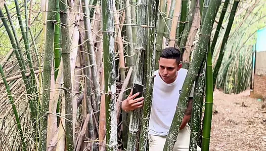 ANALSEX IM WALD: Kitty DJ'S RIESENARSCH hat im freien keine grenzen