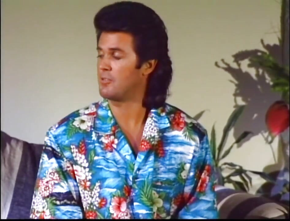 해변에서 69 자세로 핥는 레즈 보지